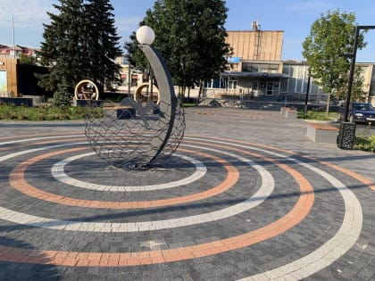 Проект «Городская среда: В Светлом приводят в порядок дворы и общественные пространства