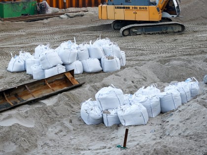 Рольбинов: дефицит цемента в области сложился в мае и перешел на июнь