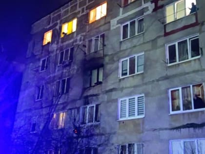 В Калининграде на улице Полоцкой сгорела квартира в пятиэтажке (фото)