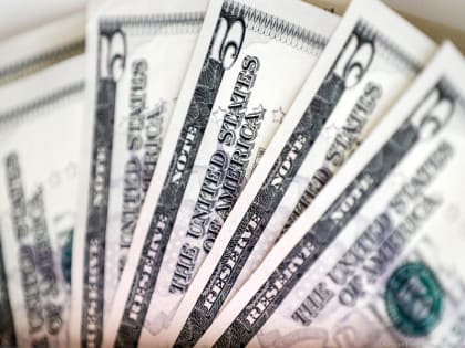 Набиуллина прокомментировала падение рубля и назвала плавающий курс благом