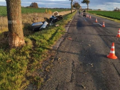 «Скончались до приезда скорой»: девушка и молодой водитель разбились в автокатастрофе