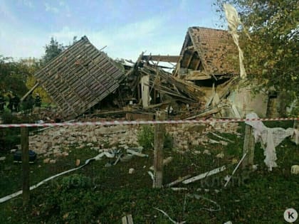 В Зеленоградском районе после взрыва бытового газа обрушился частный дом (фото)