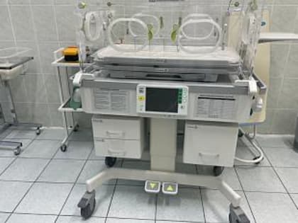 В Черняховске заменили кювезы для новорожденных