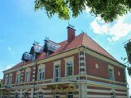 В Железнодорожном историческое здание украсит витраж с ласточками (фото)