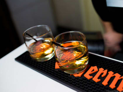 В Армении сообщили о прекращении поставок продукции Ереванского коньячного завода в Россию