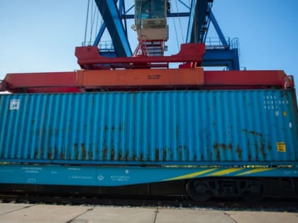 Президент Литвы призвал отказаться от железнодорожного транзита российских грузов