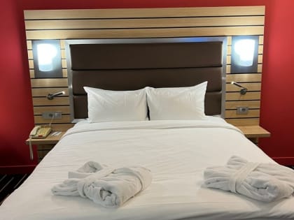 Футболисты Премьер-лиги пожаловались на проблемы с бронью гостиниц в Калининграде