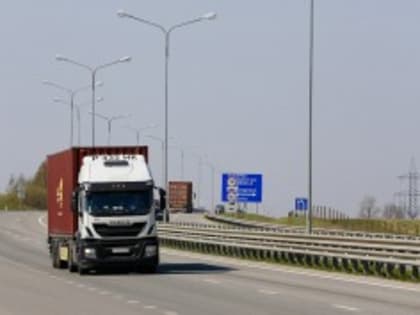 Крупный калининградский перевозчик отправил все грузовики на работу в другие регионы России