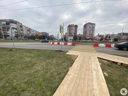 Тротуар из дерева и узкая дорога: на Буткова поменялась схема движения (фото)