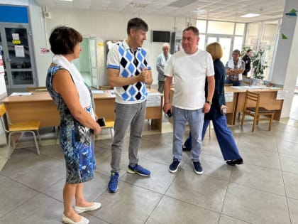 Андрей Кропоткин посетил избирательные участки