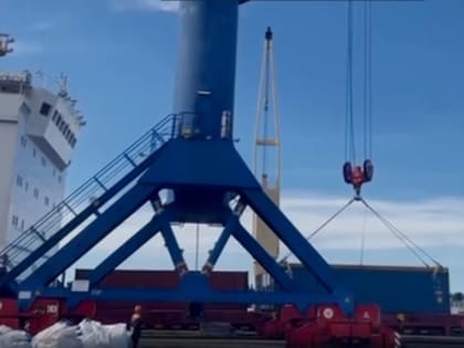 С калининградского направления сняли два контейнеровоза и теплоход