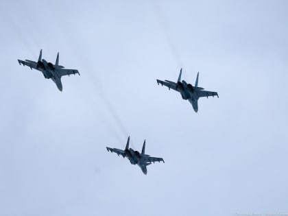 Британские и шведские истребители сопроводили российские самолеты над Балтийским морем