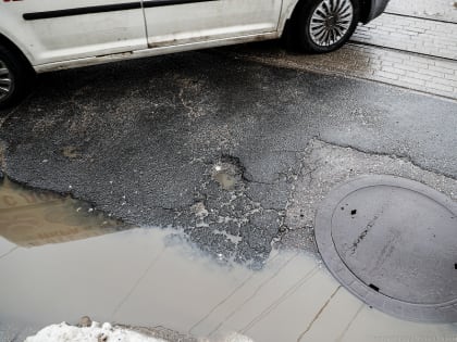 «Услышим крик и поможем»: Дятлова пообещала разобраться с состоянием ж/д-переезда на ул. Суворова