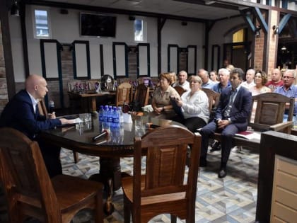 Производители зерна собрались в ресторане с министром сельского хозяйства