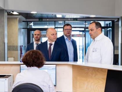 Беспрозванных удивил количеством пациентов в новом онкоцентре