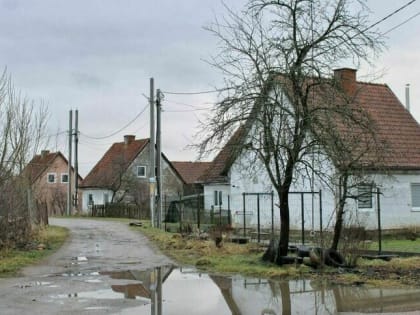 Знаменитая свалка и хлеб через день: как живёт и развивается посёлок Ельняки Гвардейского района