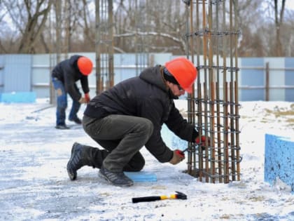 Плитман: Калининградские рабочие уезжают в другие регионы из-за снижения темпов строительства