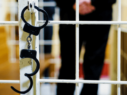 Возбуждено уголовное дело в отношении Неманского городского прокурора