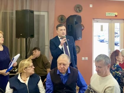 Коммунисты продолжают встречи с жителями региона в честь годовщины Великой Октябрьской Социалистической революции 