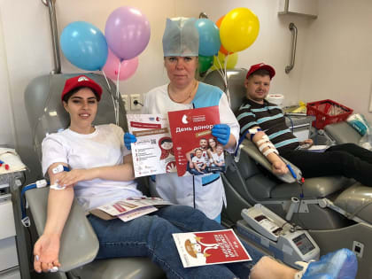 Более 50 калининградцев сдали кровь, а 12 — образцы для федерального регистра доноров костного мозга