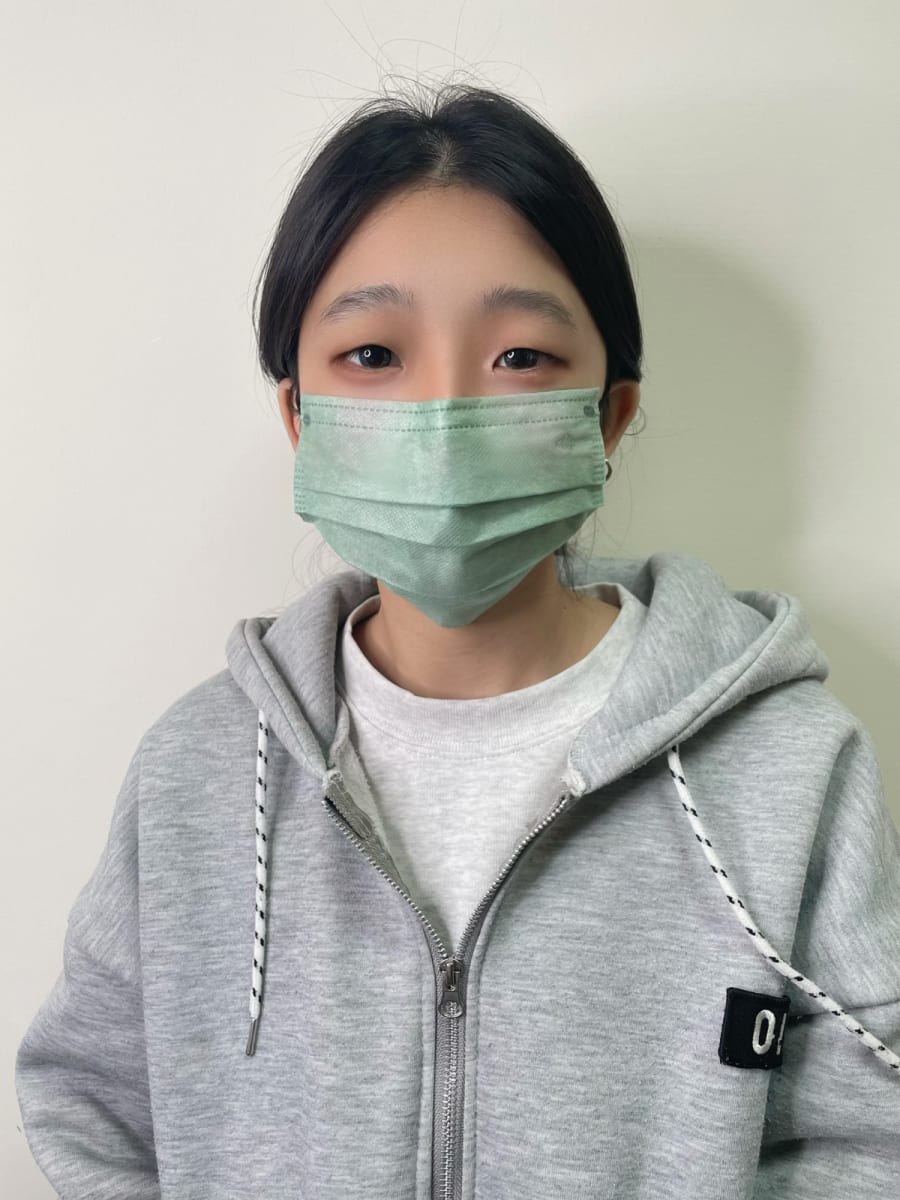 台中市梧棲區美甲作品 — 安琪老師 妝感霧眉  ·  八字眉前後對比