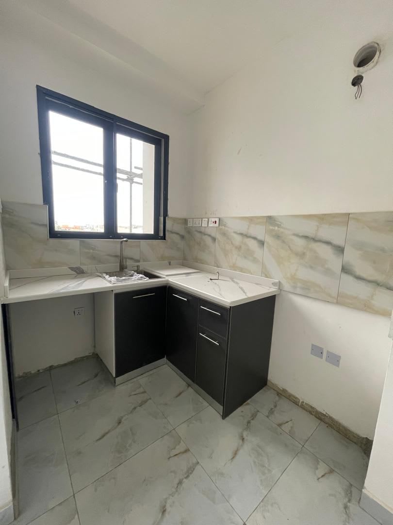 1BEDROOM APARTMENT WITH GYM + POOL - Image 9