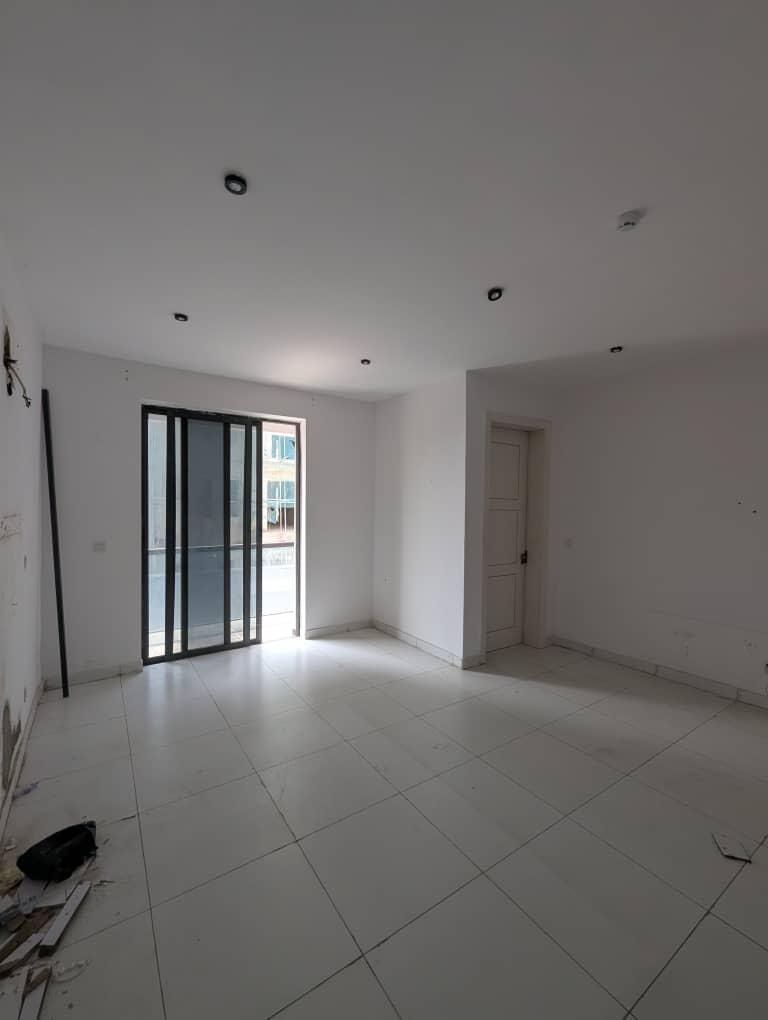 Fabulous-Looking 4bedroom Maisonette + BQ - Image 5