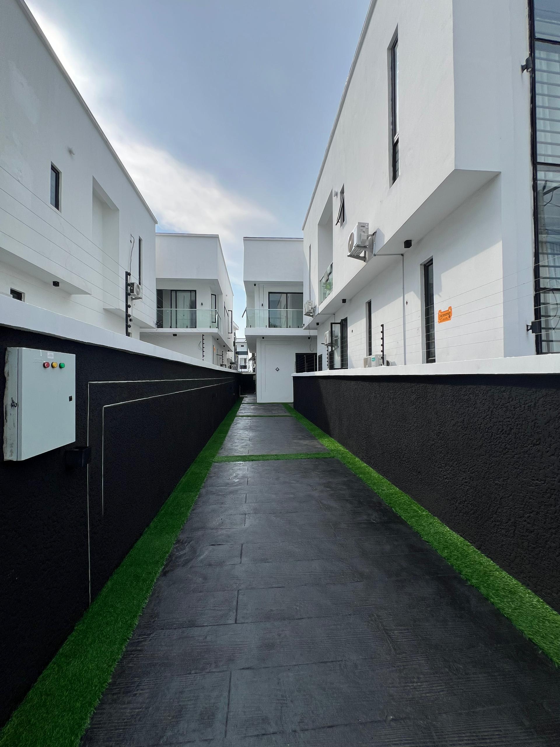 MODERN 4BEDROOM SEMI-DETACHED DUPLEX - Image 10