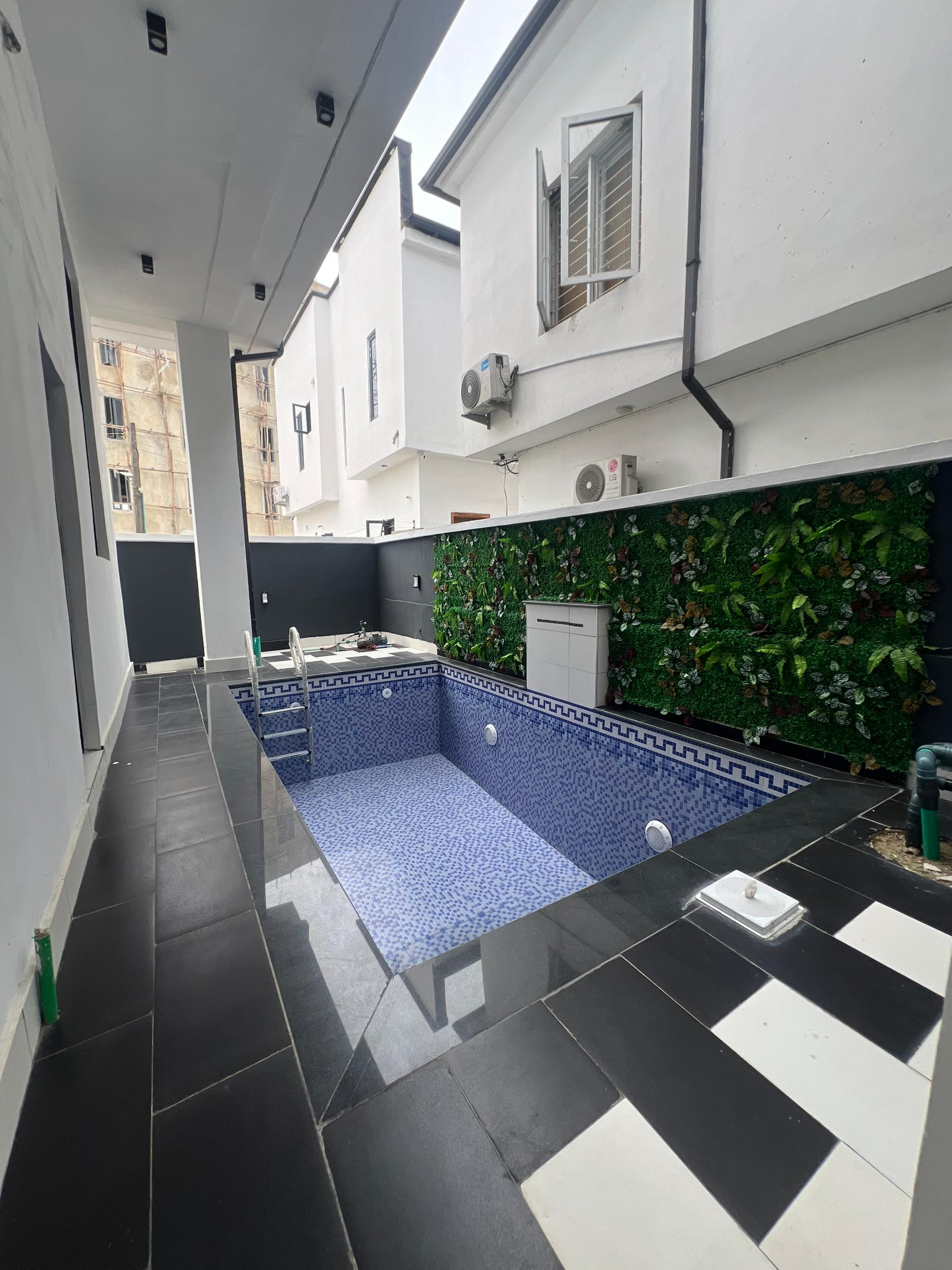 BEAUTIFUL 5BEDROOM DETACHED DUPLEX - Image 2