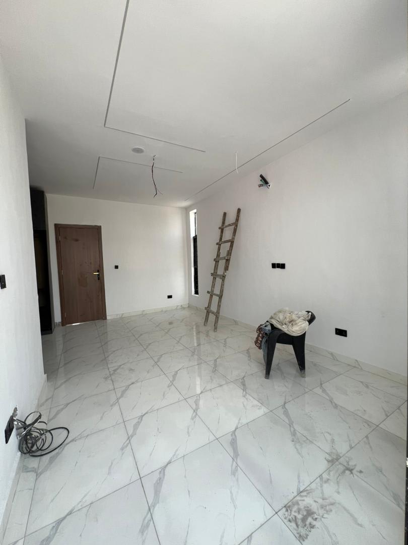 FULLY SERVICED 2 & 4 BEDROOM TERRACED DUPLEX WITH GYM - Image 11