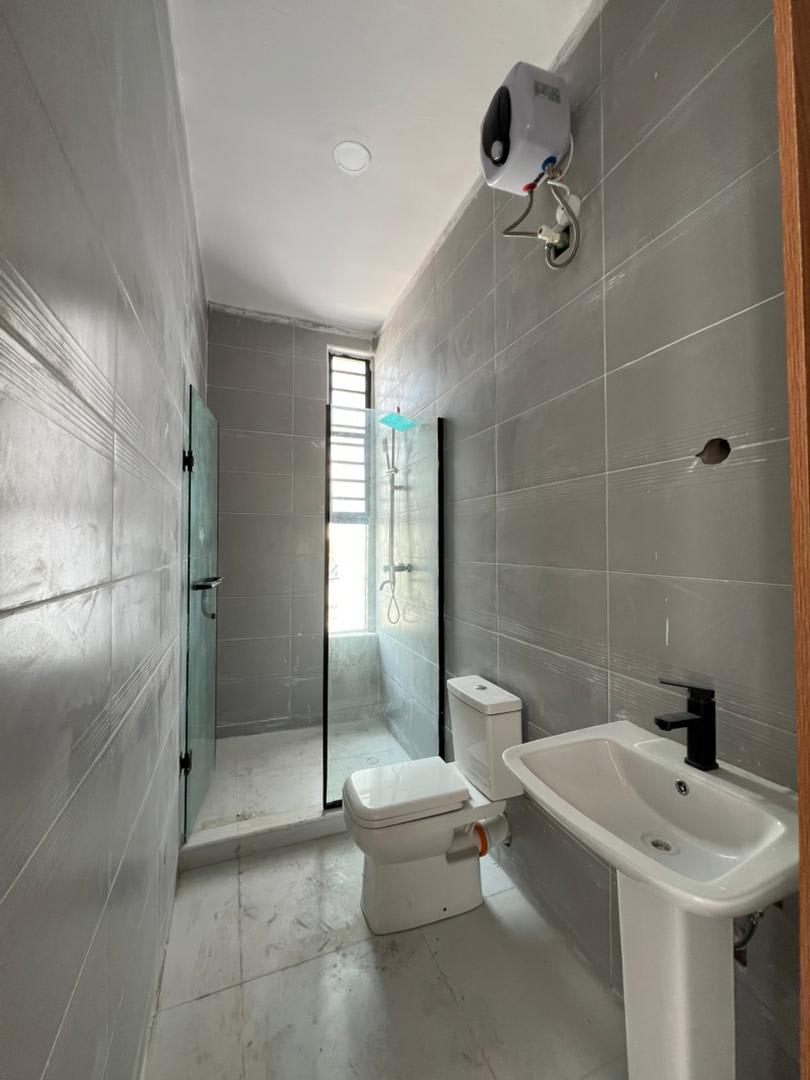 FULLY SERVICED 2 & 4 BEDROOM TERRACED DUPLEX WITH GYM - Image 12