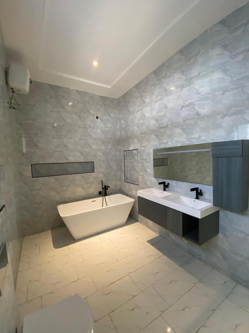 AN IMPECCABLY BUILT 6BEDROOM FULLY DETACHED DUPLEX - Image 14