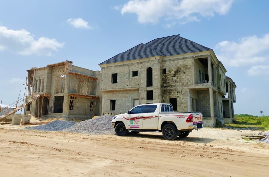 CARCASS DUPLEXES IN AMEN ESTATE PHASE 3 - Image 4