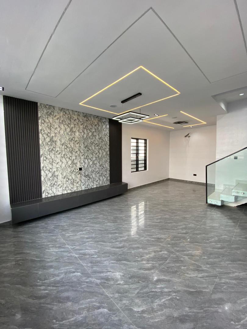 TASTEFULLY BUILT 4 BEDROOM SEMIDETACHED DUPLEX - Image 9