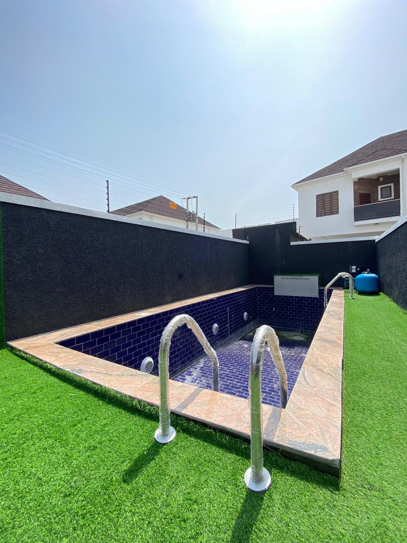 TASTEFULLY BUILT 4 BEDROOM SEMIDETACHED DUPLEX - Image 11