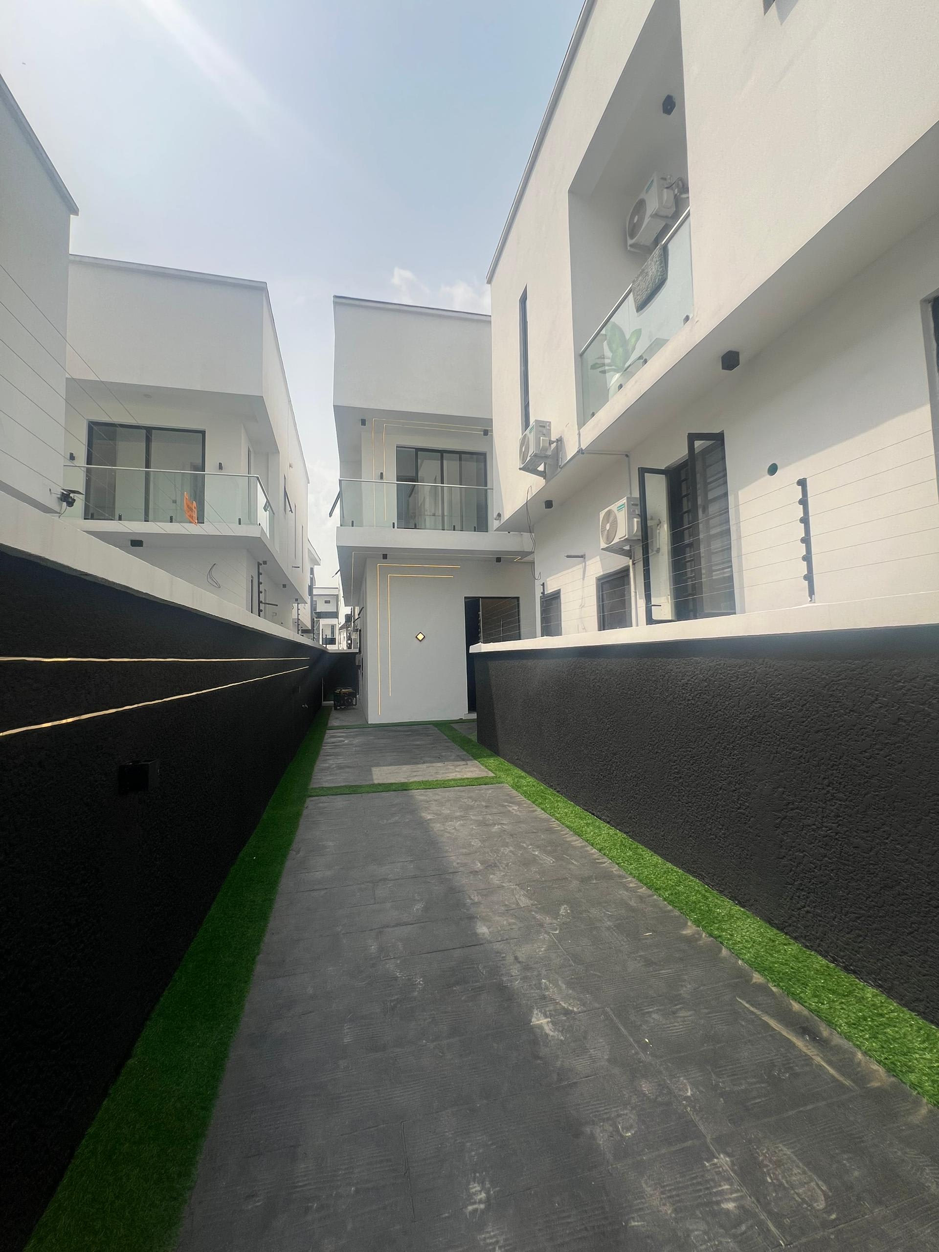 MODERN 4BEDROOM SEMI-DETACHED DUPLEX - Image 5