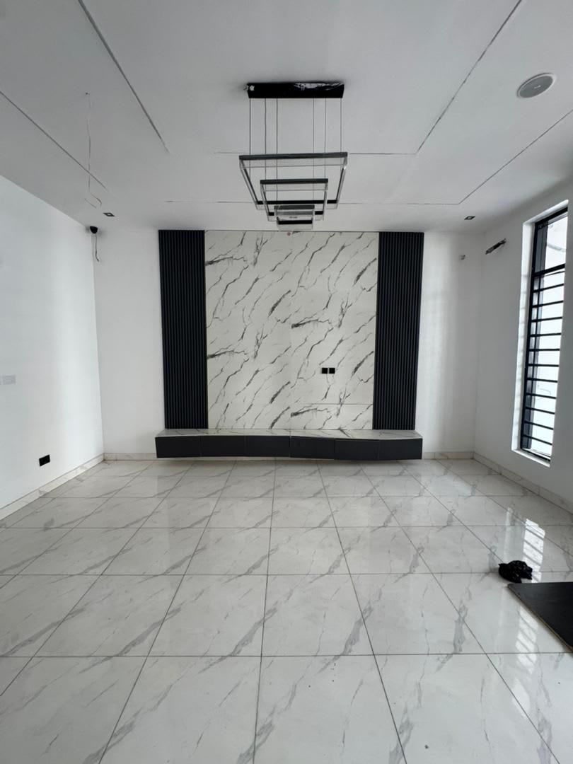 FOR RENT: 4BEDROOM SELF-COMPOUND TERRACED DUPLEX - Image 11