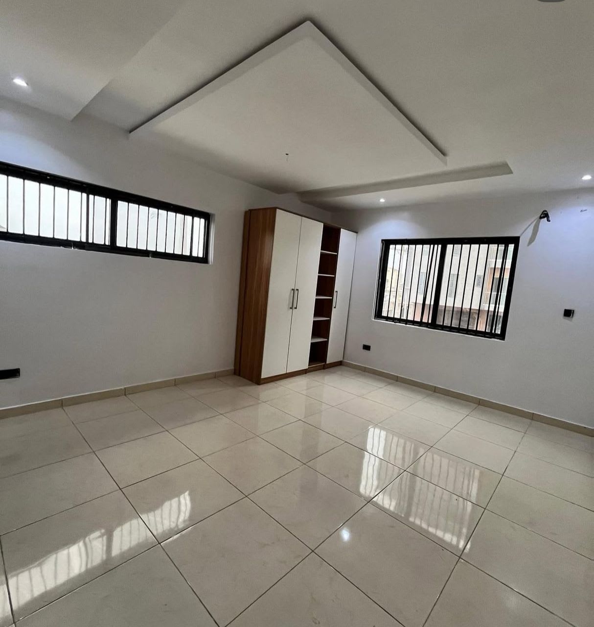FOR RENT: 2BEDROOM APARTMENT WITH BQ - Image 2