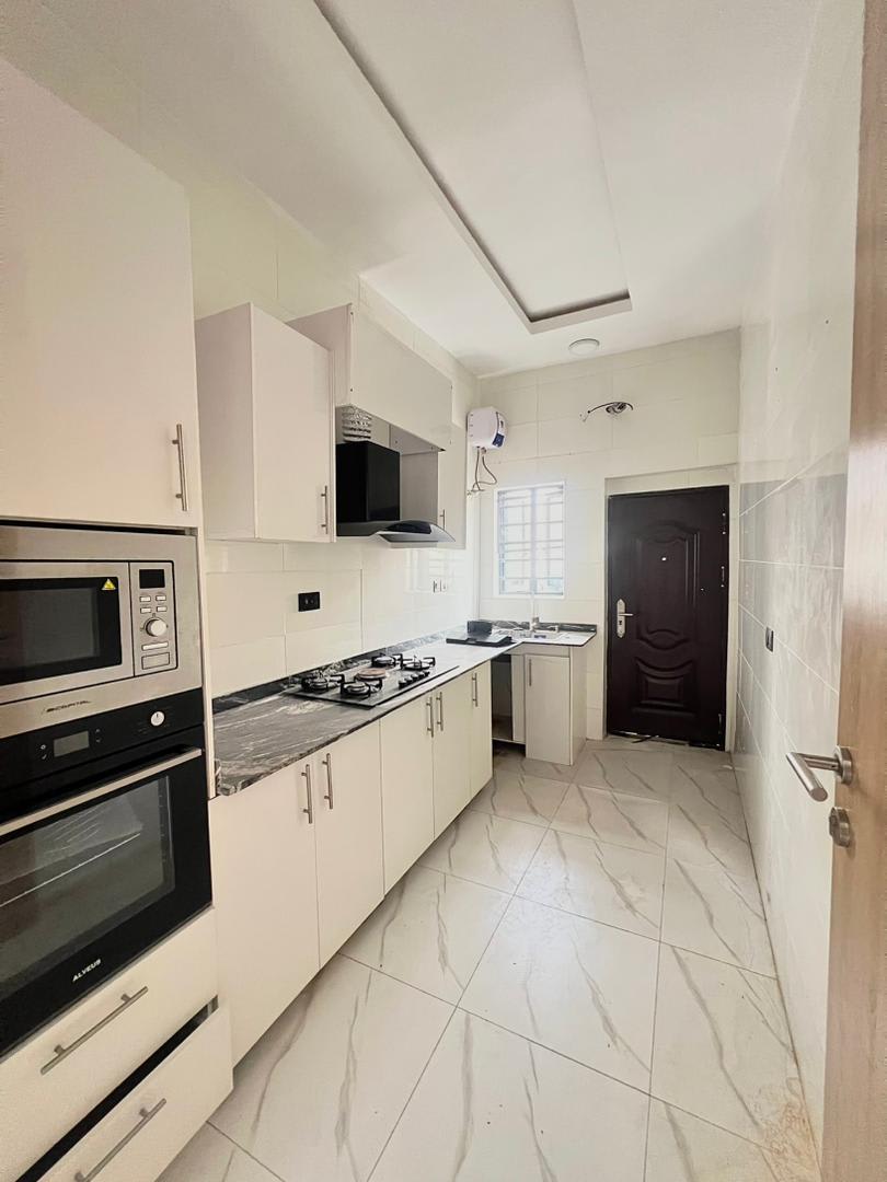 2BEDROOM APARTMENT • OLOGOLO, LEKKI • ₦120M - Image 15