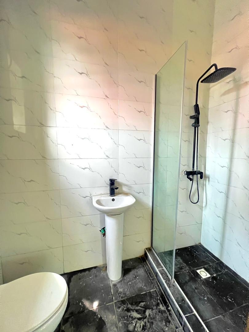 1BEDROOM APARTMENT • OLOGOLO, LEKKI • ₦60M - Image 7