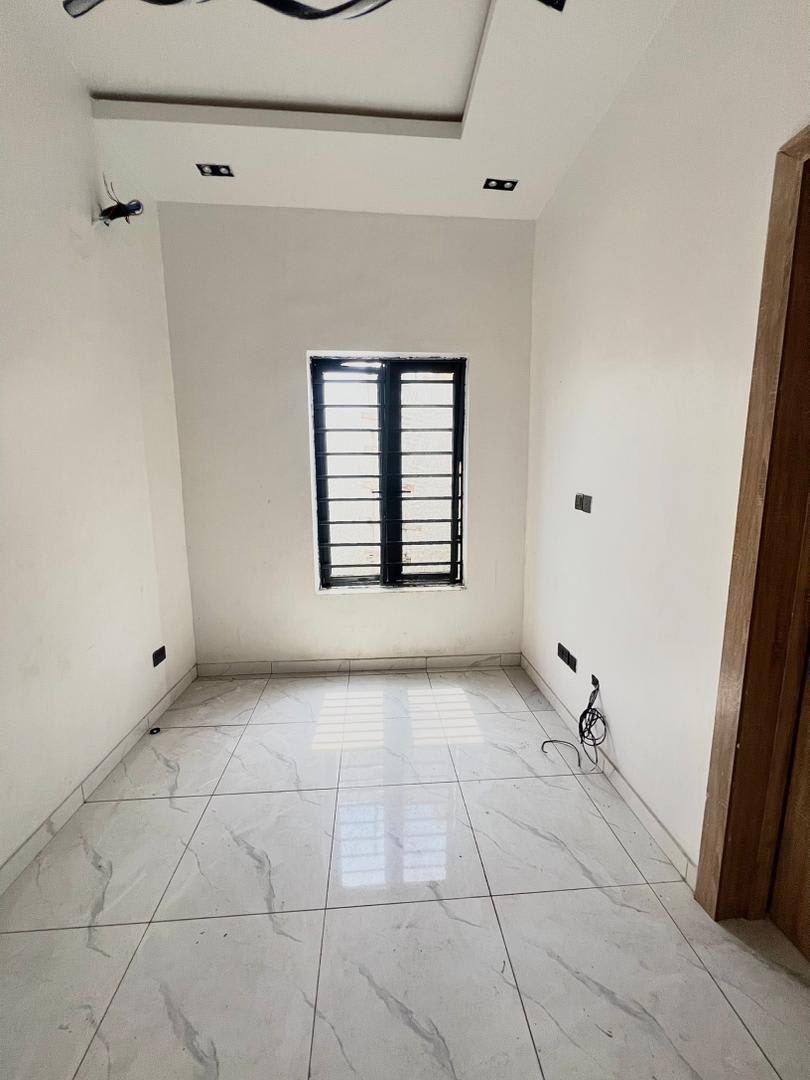 1BEDROOM APARTMENT • OLOGOLO, LEKKI • ₦60M - Image 8