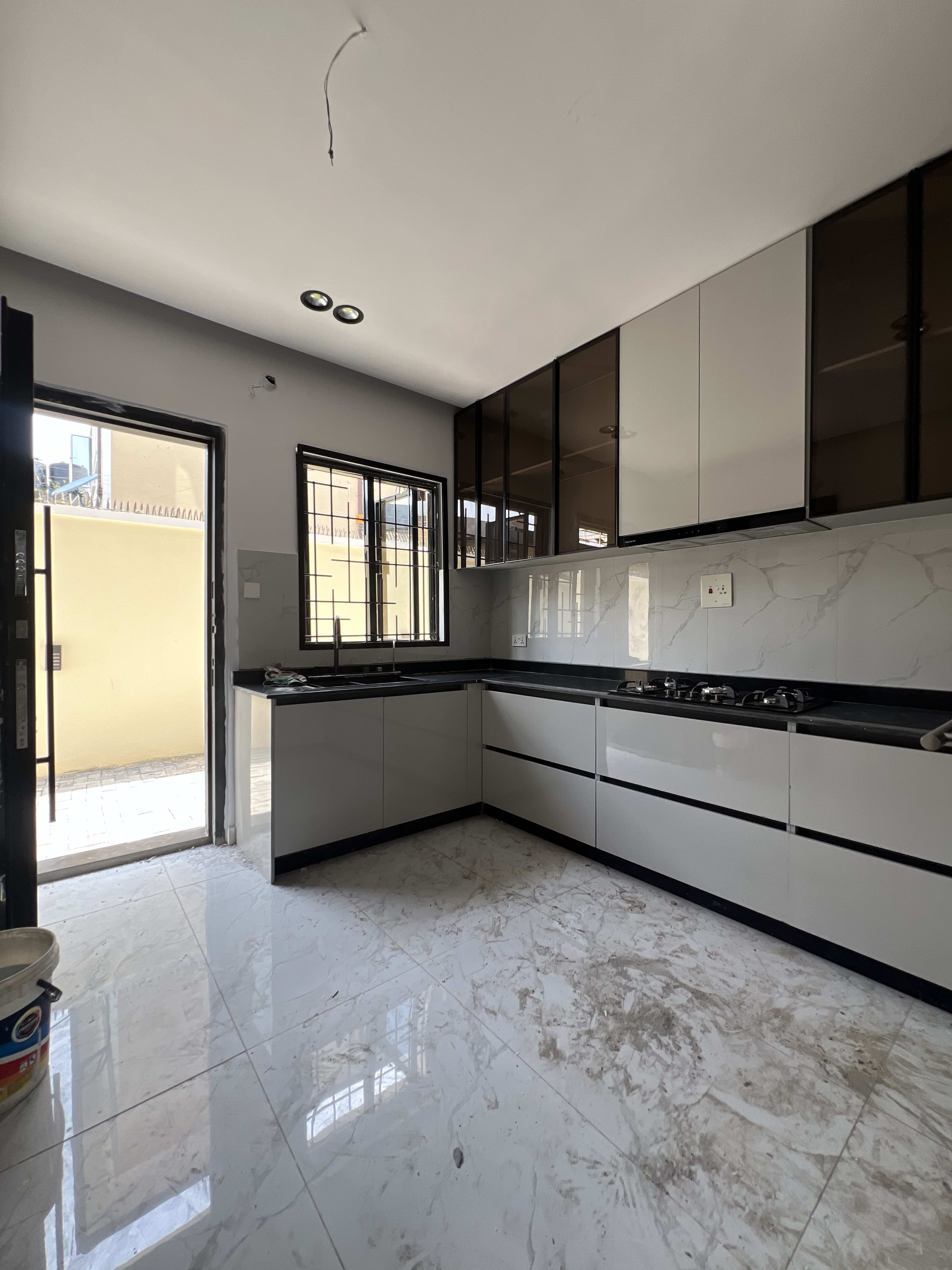 4BEDS/3BEDS LUXURIOUS TERRACES. - Image 6