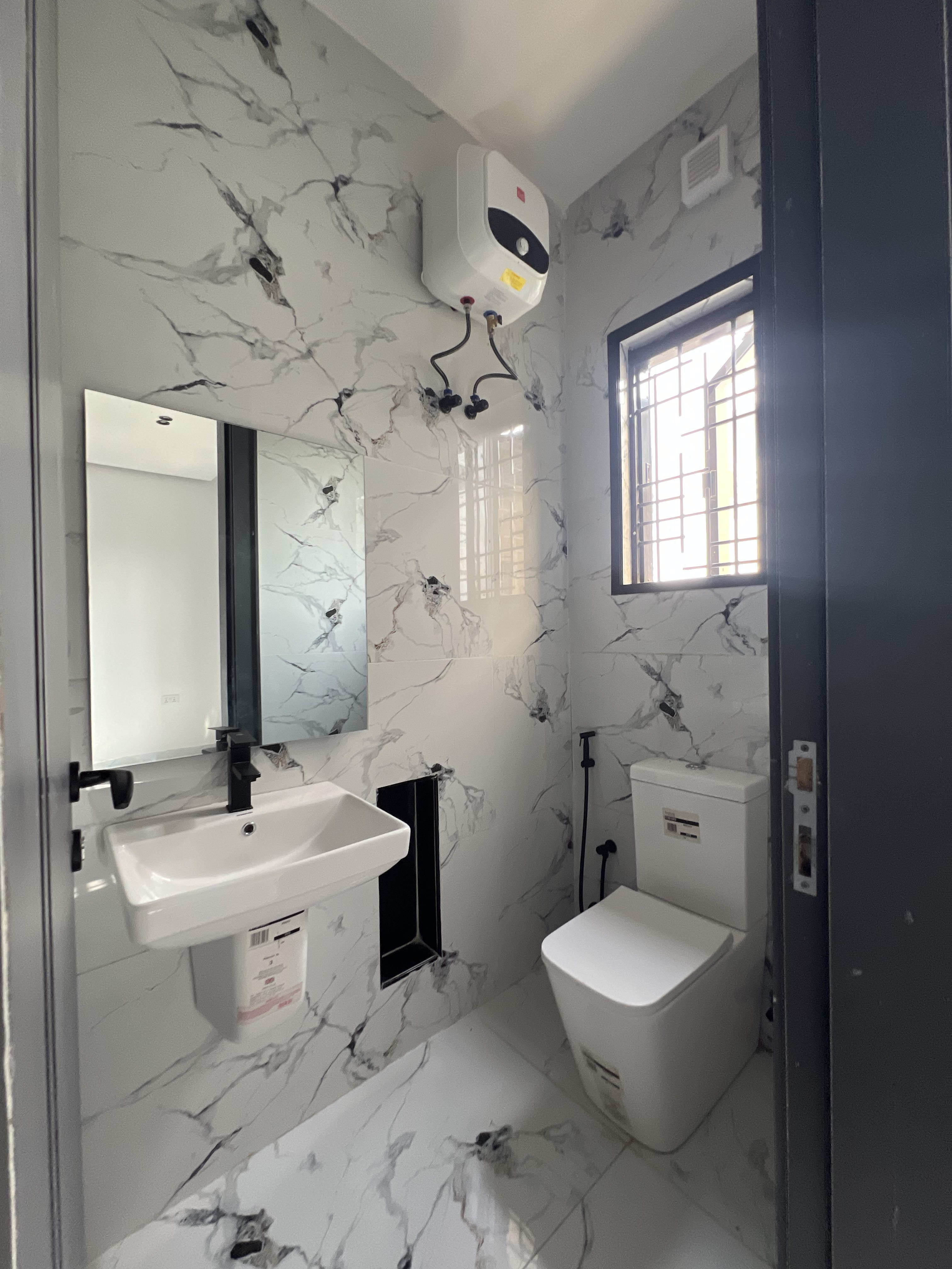 4BEDS/3BEDS LUXURIOUS TERRACES. - Image 9