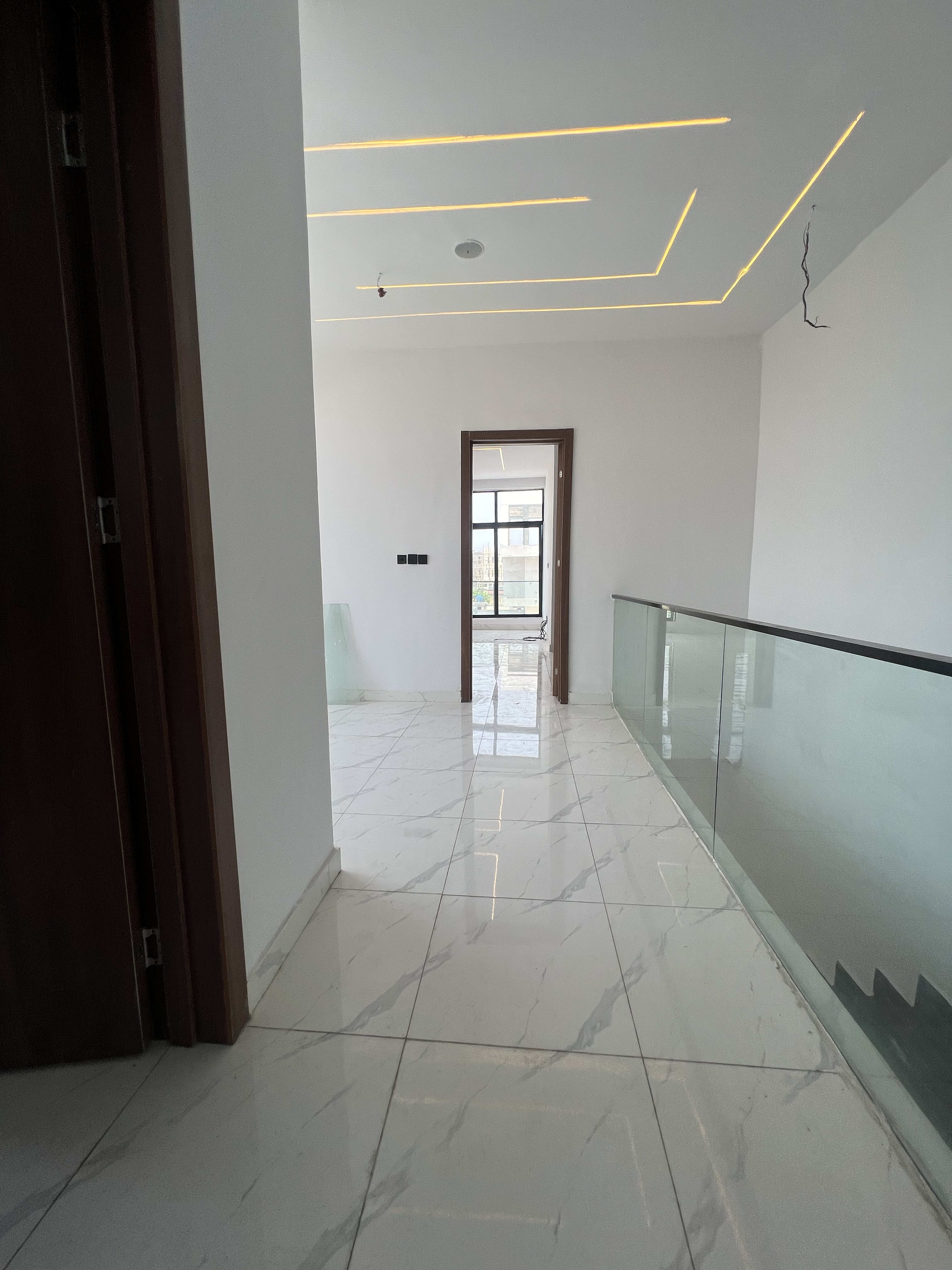 4BEDS/2BEDS EXECUTIVE TERRACE DUPLEX. - Image 6