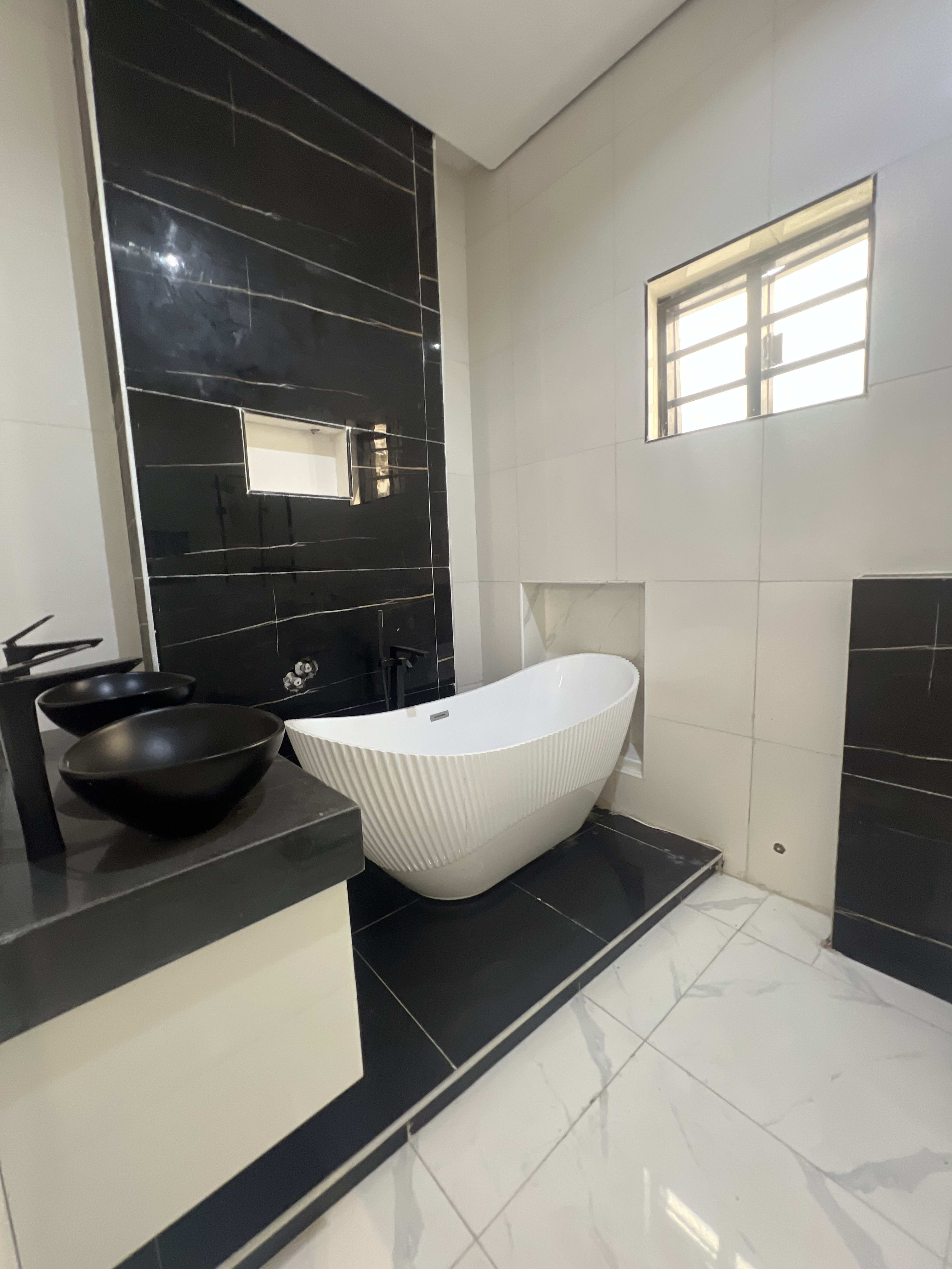 5BEDS || 6BATHS || CHEVRON || ₦350M - Image 12