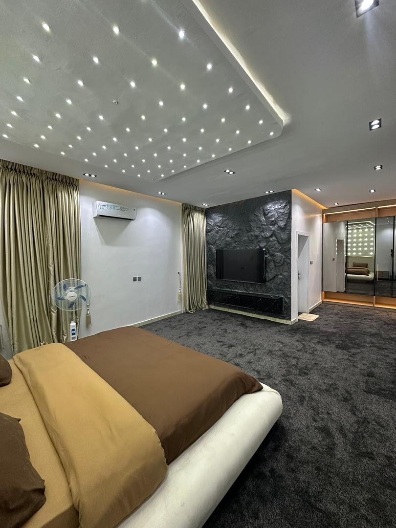 FOR RENT: FURNISHED 5 BEDROOM DUPLEX + BQ - Image 8