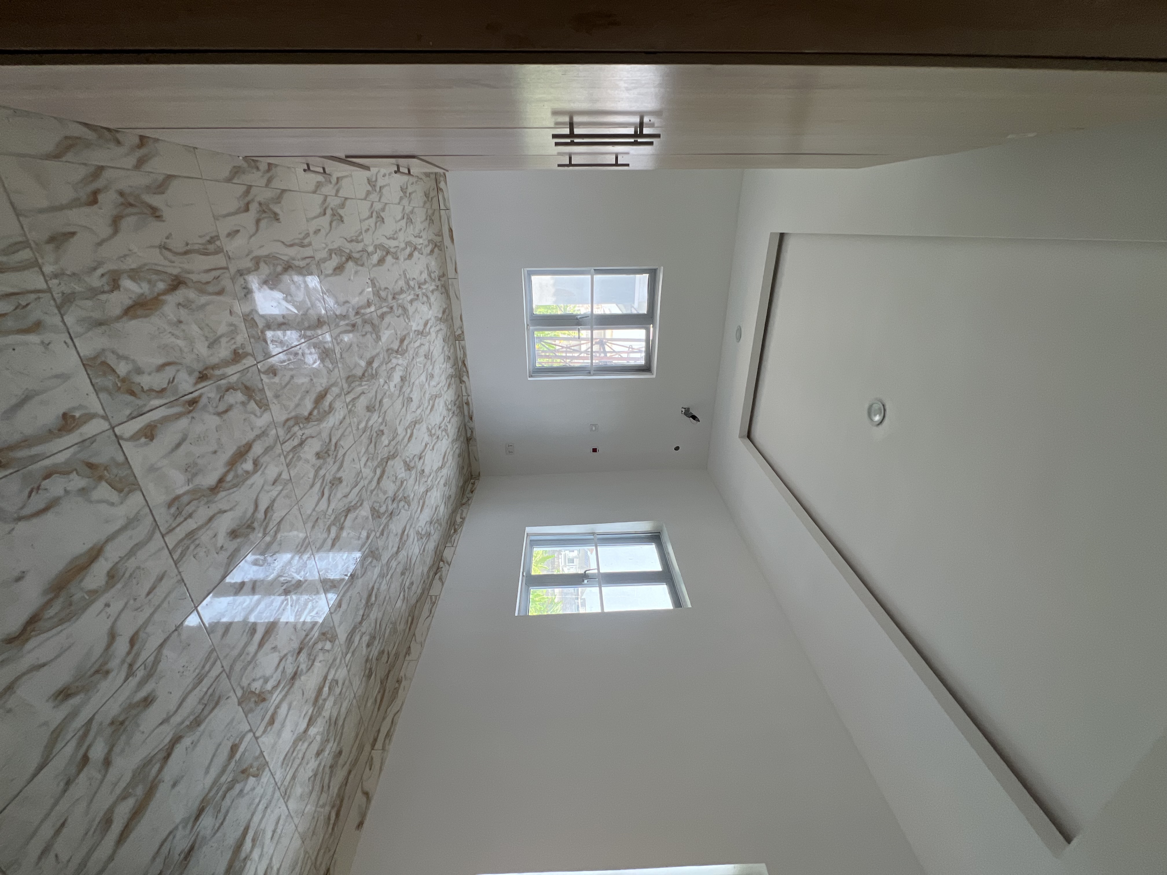 Beautiful 3 bedroom apartment for sale - Image 10