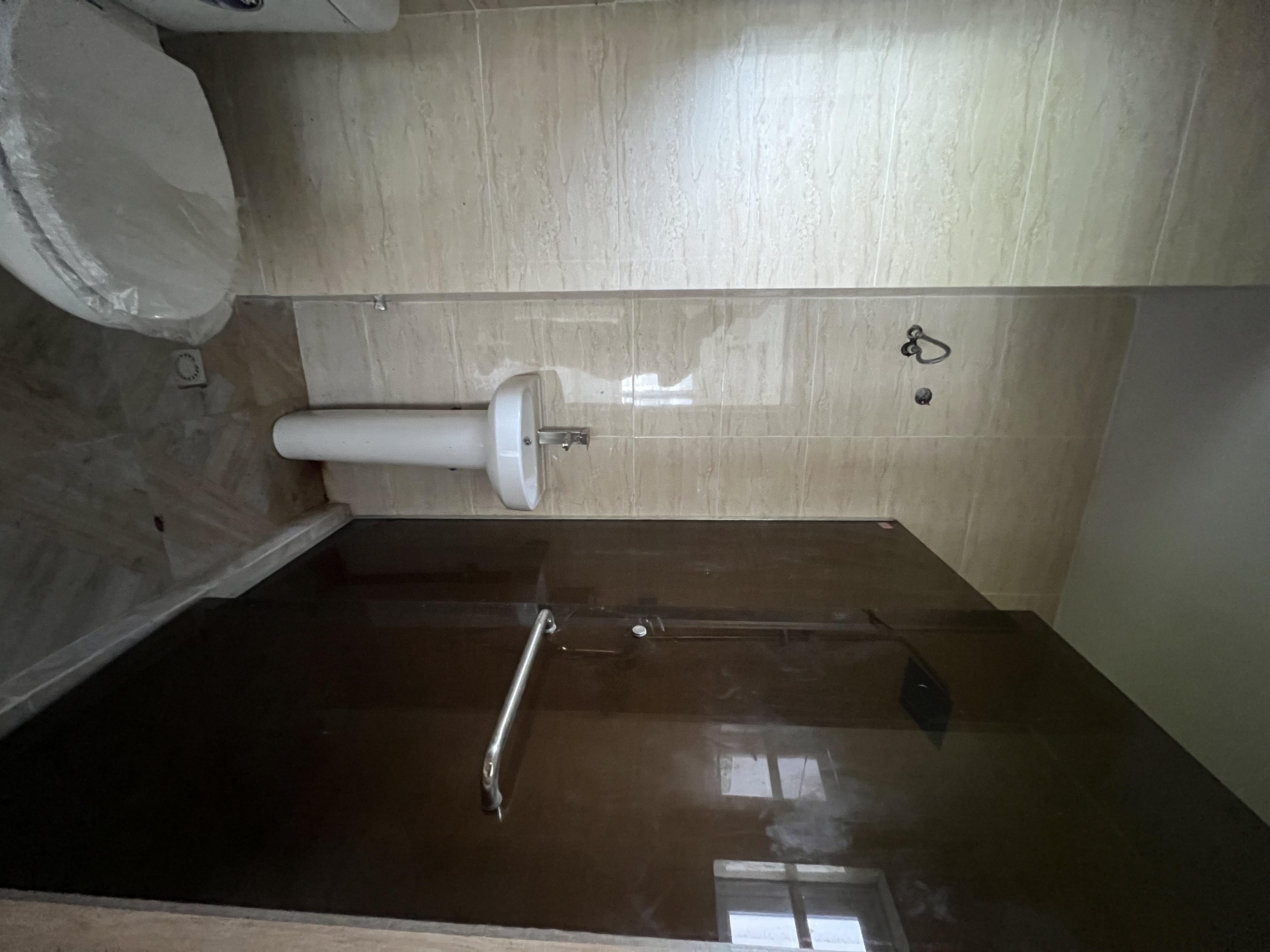 Beautiful 3 bedroom apartment for sale - Image 13