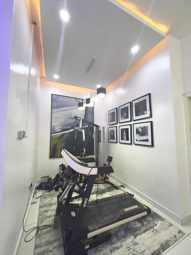 🏘️🔥FULLY FURNISHED 4BEDROOM TERRACED DUPLEX TO LET - Image 4