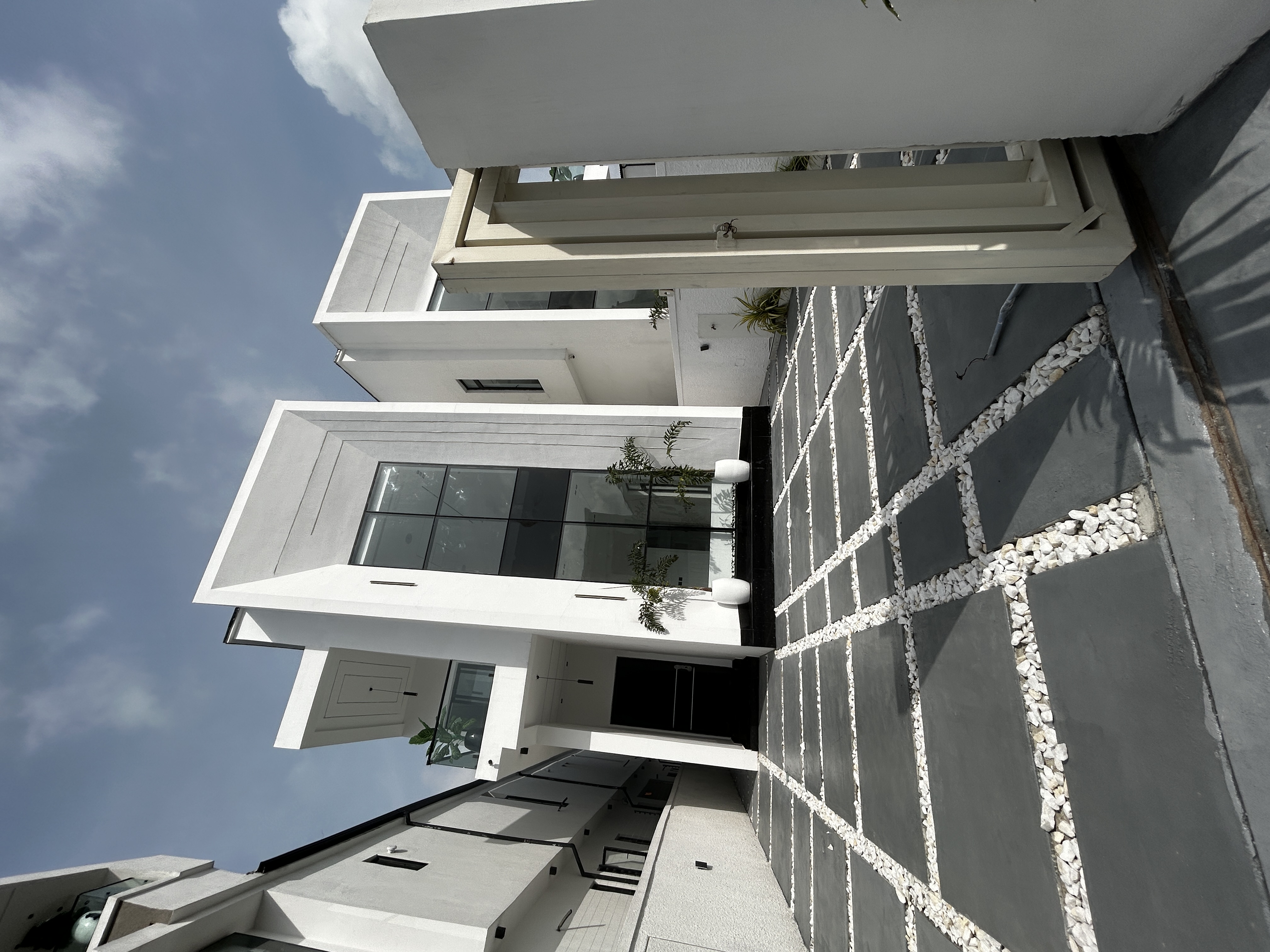 MODERN 4BEDROOM DETACHED DUPLEX